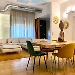 Intomilan I Design Apartment In The Heart Of Milan
